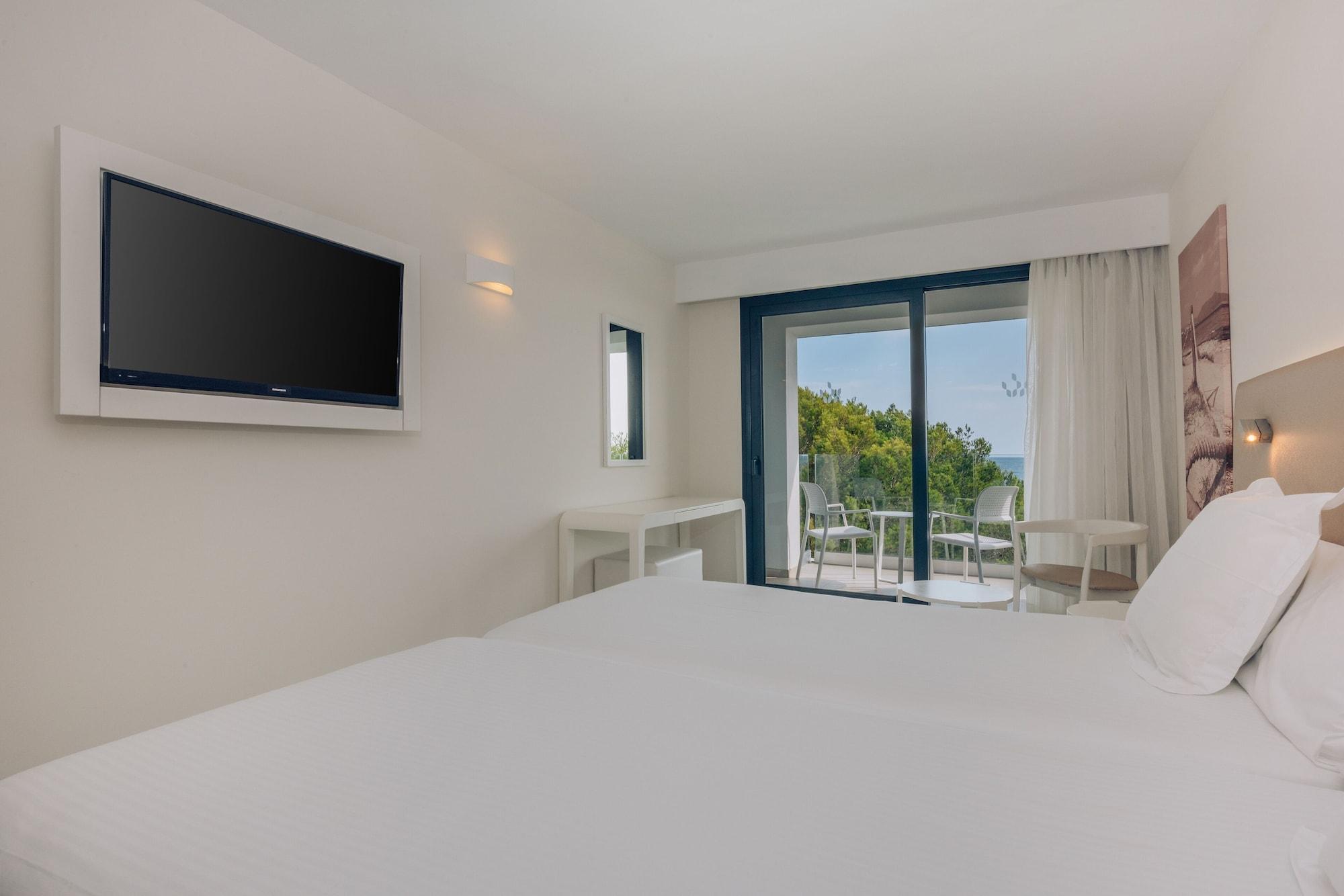 Iberostar Waves - Adults Only Hotel 4*