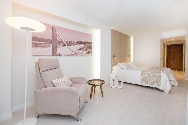 Iberostar Waves - Adults Only
